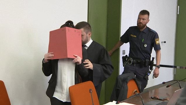 زوج عراقی که دو کودک ایزدی را به بردگی گرفته بودند، دستگیر شدند