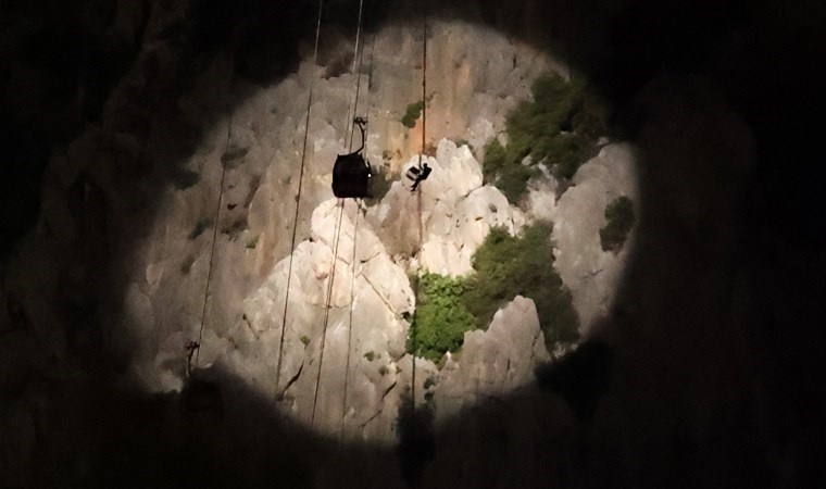 سقوط کابین تله کابین در آنتالیا یک کشته و شمار زیادی مجروح بر جای گذاشت + فیلم