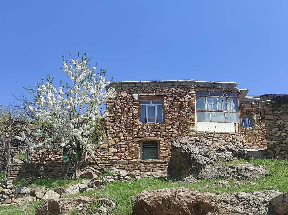 پیاوین؛ گمشده ای در کردستان/ روستای هدف گردشگری که امکانات ندارد