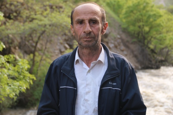 دستتان را از سرزمین های ما بکشید/درختان بلوط ما را قتل عام کردید + تصاویر