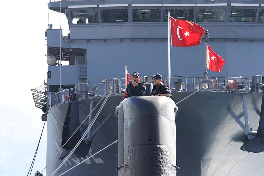 رزمایش ترکیه در دریای مدیترانه با حضور ناظران خارجی + تصاویر