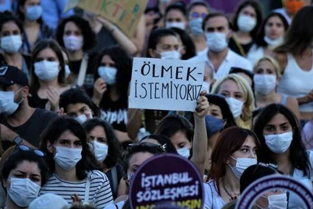 کشته شدن 45 زن و 3 کودک در ماه آوریل در ترکیه/سه زن در کردستان ترکیه