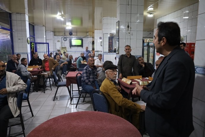 راهپیمایی شبانه مردم ئامد در اعتراض به احکام دادگاه کوبانی