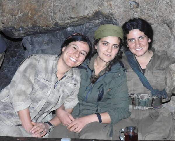 مرکز رسانه ای HPG هویت دو زن از نیروهای جان باخته خود را اعلام کرد