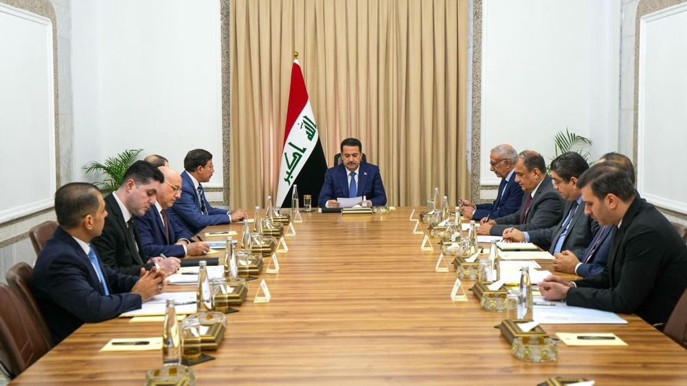 نخست وزیر عراق درحال تحقیق و بررسی روند بانکی کردن حقوق کارمندان اقلیم کردستان است