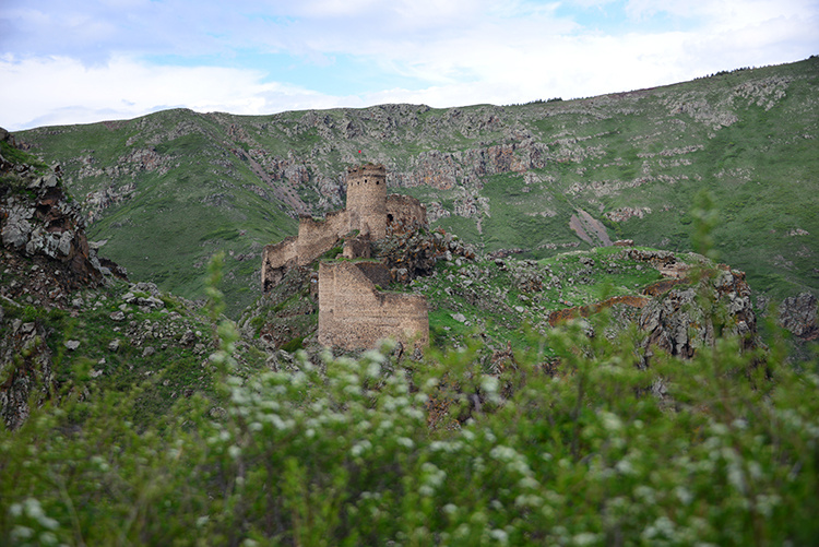 قلعه شیطان نقطه تلاقی زیبایی تاریخ و طبیعت