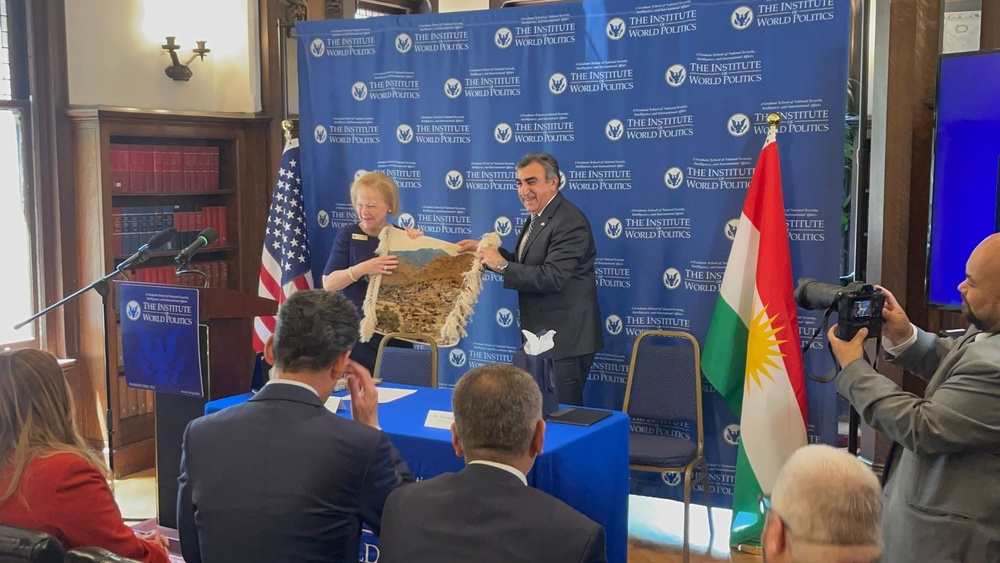 امضای توافقنامه‌ افتتاح بخش دیپلماتیک میان دانشگاه دهوک و موسسه سیاست جهانی آمریکا