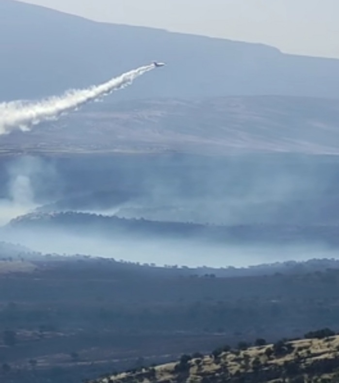 مهار آتش‌سوزی جنگل‌های گیلانغرب با کمک هواپیمای ایلوشین