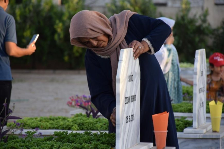 برگزاری مراسم بزرگداشت جان‌باختگان قتل‌عام داعش در کوبانی در سالگرد آن