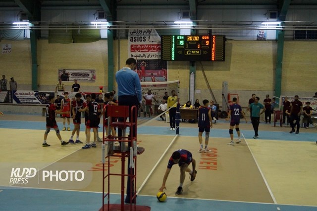 برگزاری مسابقات والیبال نوجوانان کشور به میزبانی قروه