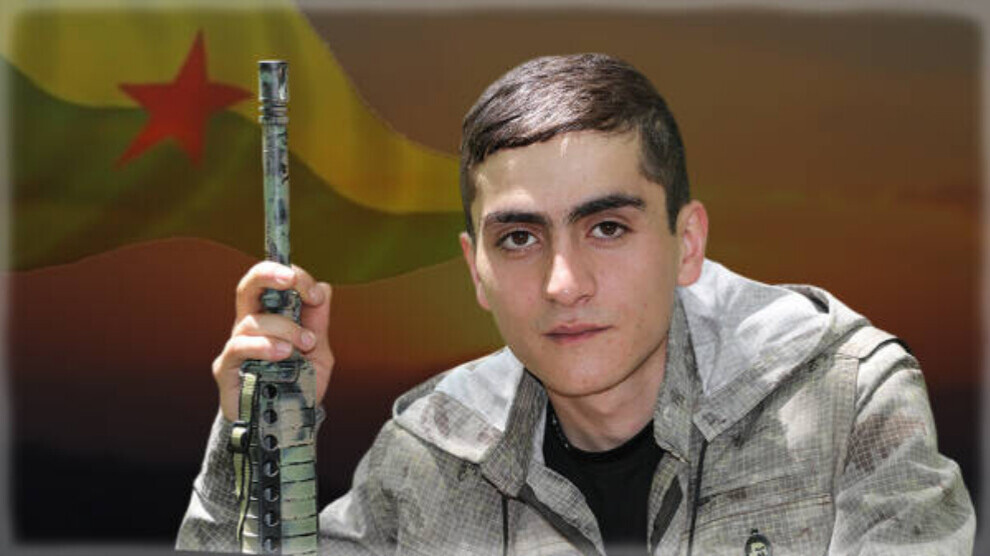 آروین حسینی عضو جان باخته HPG در شرناخ دفن شد