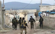 کشته و زخمی شدن ۸ سرباز سوری در حمله شبه‌نظامیان وابسته به ترکیه در ادلب