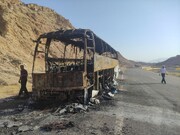 آتش سوزی اتوبوس مسافربری حین تردد در محور ایلام به مهران