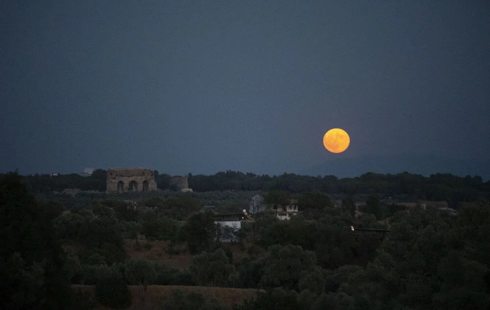 تصاویر زیبای ماه کامل در شهرهای مختلف ترکیه