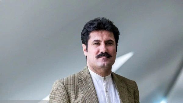 عبدالکریم حسین‌زاده معاون توسعه روستایی و مناطق محروم کشور شد/ پای اولین کرد سنی مذهب به کابینه باز شد 