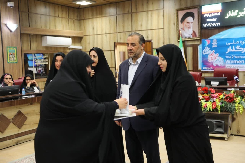 توجه به جایگاه زنان میتواند کشور ما را در مسیر توسعه قرار دهد