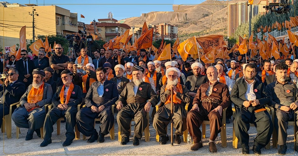 علی باپیر: برخی جریانها با گرگ دنبە می خورند و با میش گریە می کنند