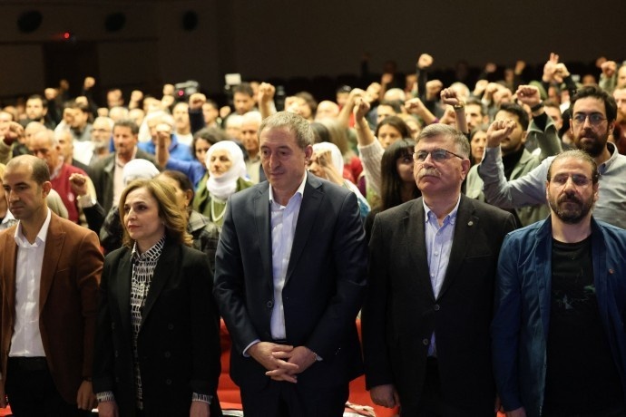 پایان دادن به حصر و فراهم کردن شرایط فعالیت برای اوجالان، اولین گام در مسیر صلح پایان دادن به حصر و فراهم کردن شرایط فعالیت برای اوجالان، اولین گام در مسیر صلح