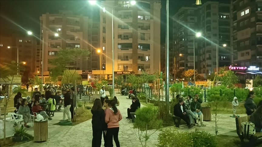 زمینلرزه ۵ ریشتری در آدانا؛ شهروندان دچار وحشت شدند