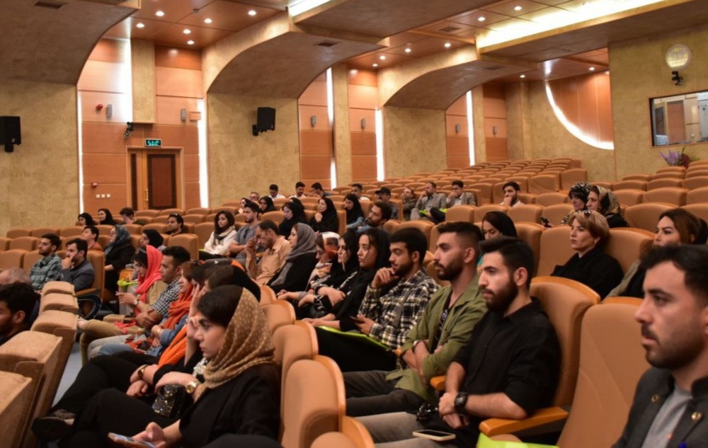 کرمانشاه میزبان نخستین سمینار انرژی پایدار در طراحی سازههای دوستدار محیط زیست