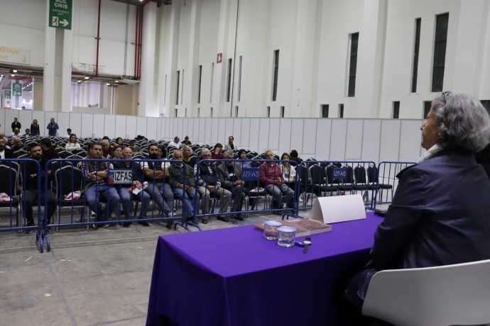 نمیشود گفت دموکراسی برای تُرکها هست ولی برای کُردها نیست