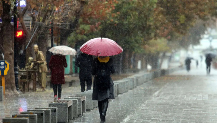 کاهش ٨ تا ١٢ درجه ای دما در چندین استان ایران/هشدار نارنجی صادر شد