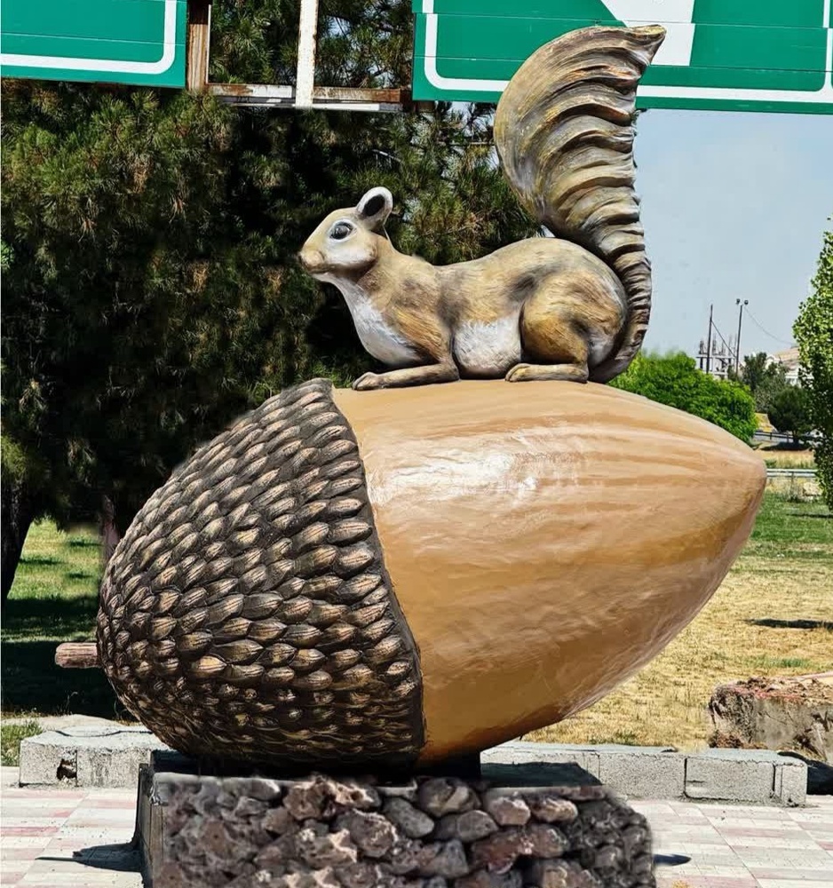 «مسعود میاور»؛ هنرمندی با دغدغههای اجتماعی و نگاه بومی