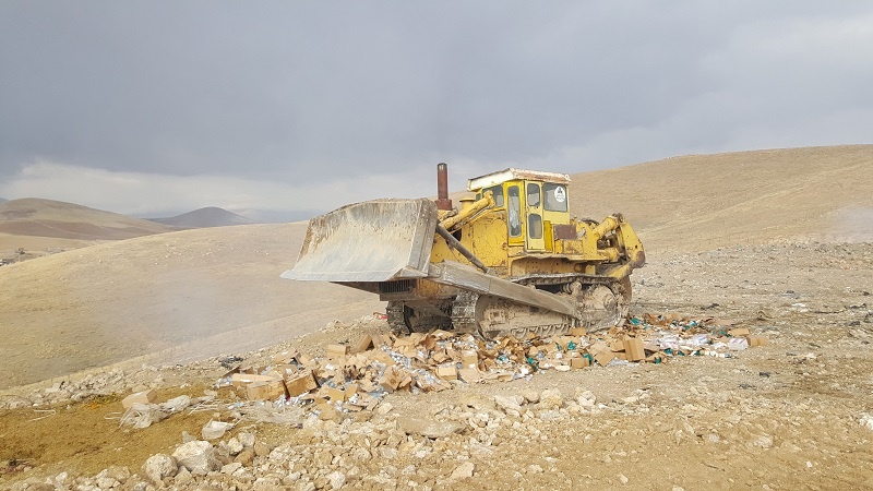 معدوم کردن ۱۵ هزار قلم انواع محصولات آرایشی و بهداشتی در بوکان