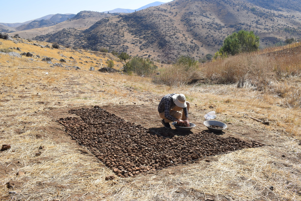 کشف شواهد باستانی ذوب آهن در روستای «کانی رش» مهاباد