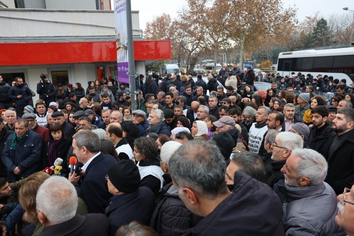 درخواست آزادی عبدالله اوجالان و پایان حملات ترکیه به کردستان سوریه در تجمع اعتراضی