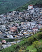 با ساخت و سازهای غیرمجاز در پاوه برخورد می‌کنیم