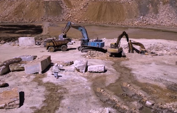 لزوم اصلاح قانون معادن با ضمانت اجرایی/تأکید بر ایجاد تعاونیهای معدنی