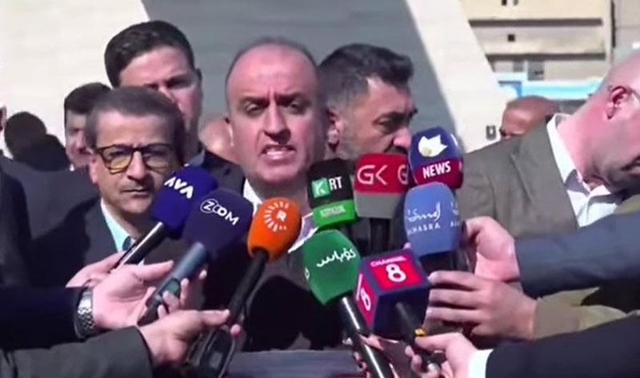 معلمان معترض اقلیم در بغداد: پرداخت حقوق ما را از نزاع‌های سیاسی جدا کنید