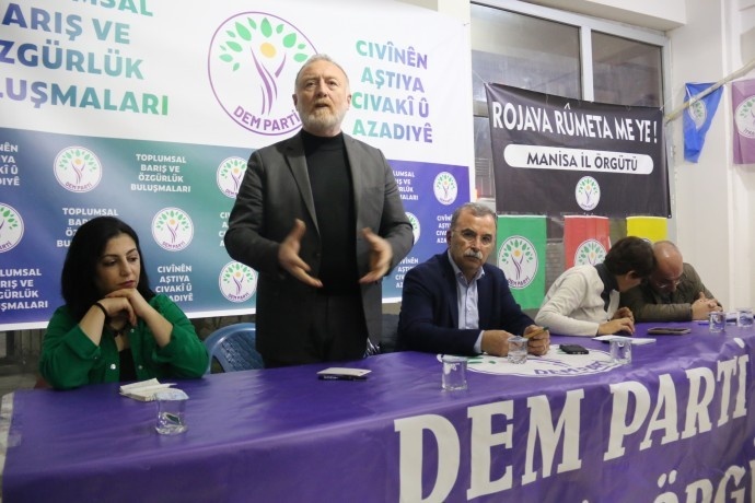 سزایی تملی: کلید حل مسئله کرد در دست اوجالان است