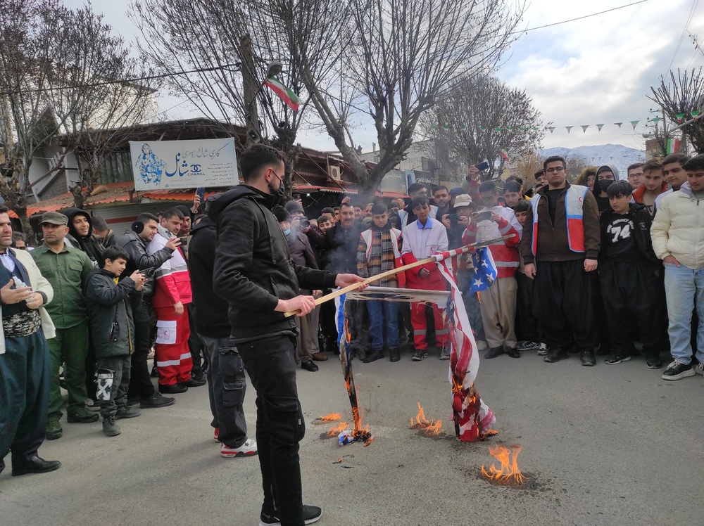 پیشرفت و توسعه در دورترین روستاهای کشور از برکات انقلاب اسلامی است