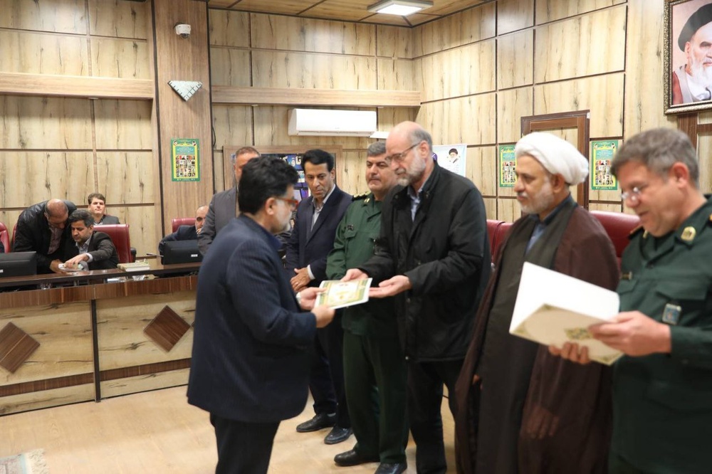 فرهنگ بسیج سرمایه اجتماعی و وفاق ملی را افزایش میدهد