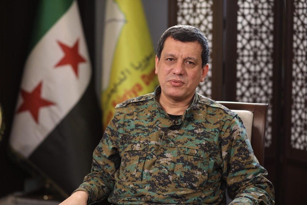 انحلال ساختار تشکیلاتی PKK  گامی در راستای پایان مبارزه مسلحانه و آغاز روند دموکراتیک است