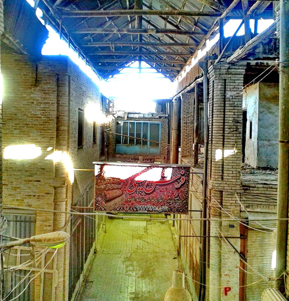 قدیمیترین پاساژ کرمانشاه در حال ویرانی است / نصرت طاهرپور