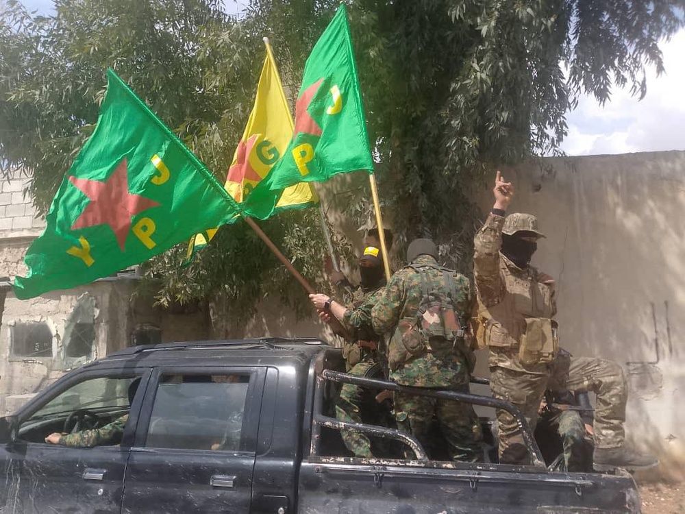 عقب نشینی نیروهای YPG و YPJ از محلات کُردنشین حلب