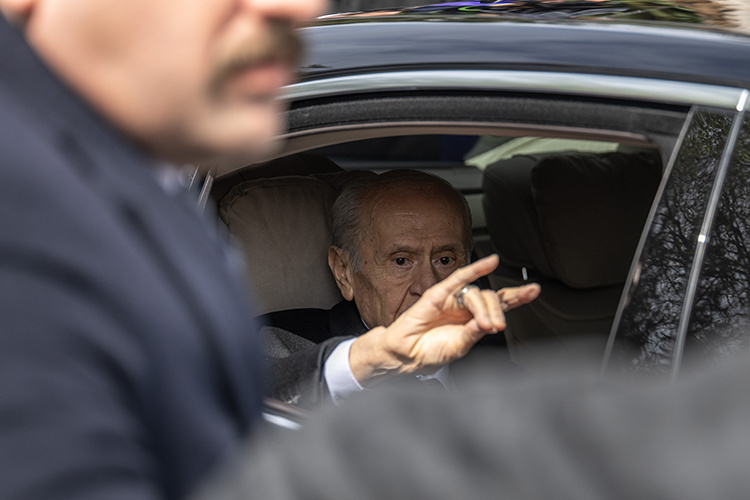 بازگشت بوزقورد به صحنه سیاسی؛ باغچه لی پس از دو ماه استراحت فعالیتهای حزبی را از سر گرفت