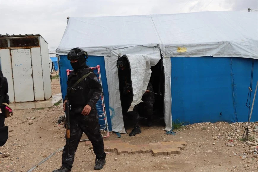 برگزاری عملیات جستجوی عناصر داعش در اردوگاه روژ توسط YPJ و آسایش زنان