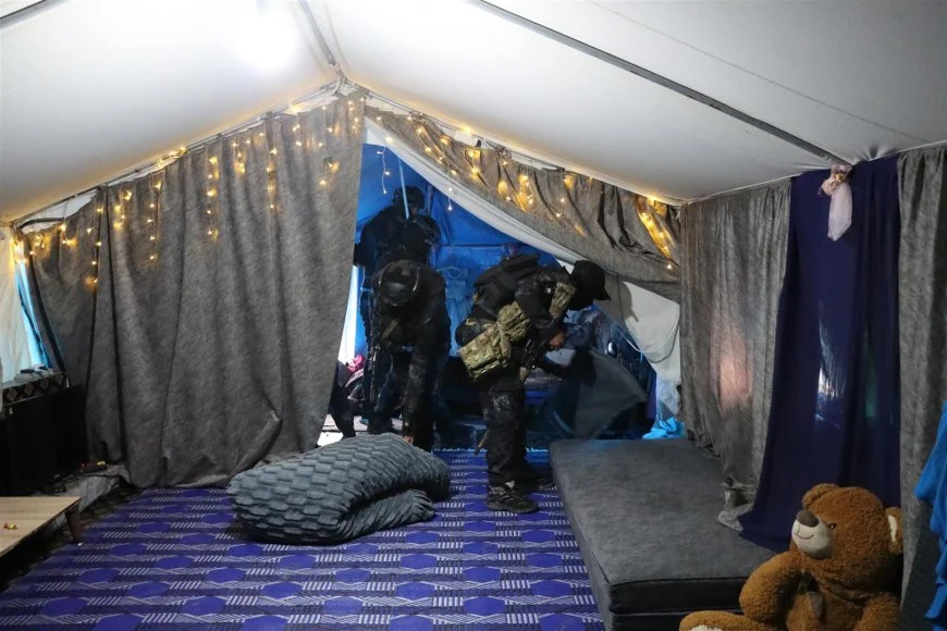 برگزاری عملیات جستجوی عناصر داعش در اردوگاه روژ توسط YPJ و آسایش زنان