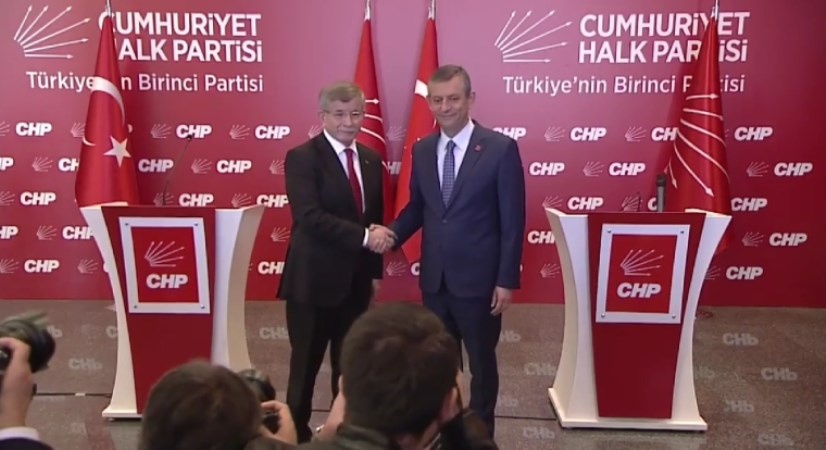 اردوغان از اوزگور اوزل به دلیل "کودتاچی" خواندن او شکایت کرد