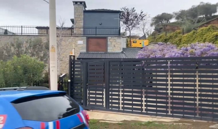 بازرسی خانه پدری اماماوغلو؛ پلیس با کلیدساز قفل درها را باز کرد