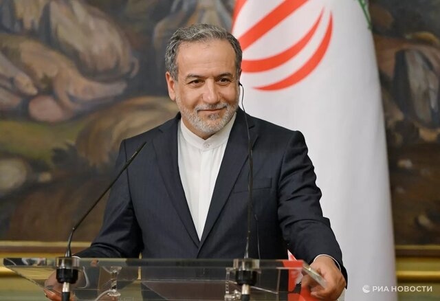 عێراقچی: دانوستانەکان بەرەو پێشەوەن و لە کەشێکی بنیادنەردا بەڕێوە دەچن