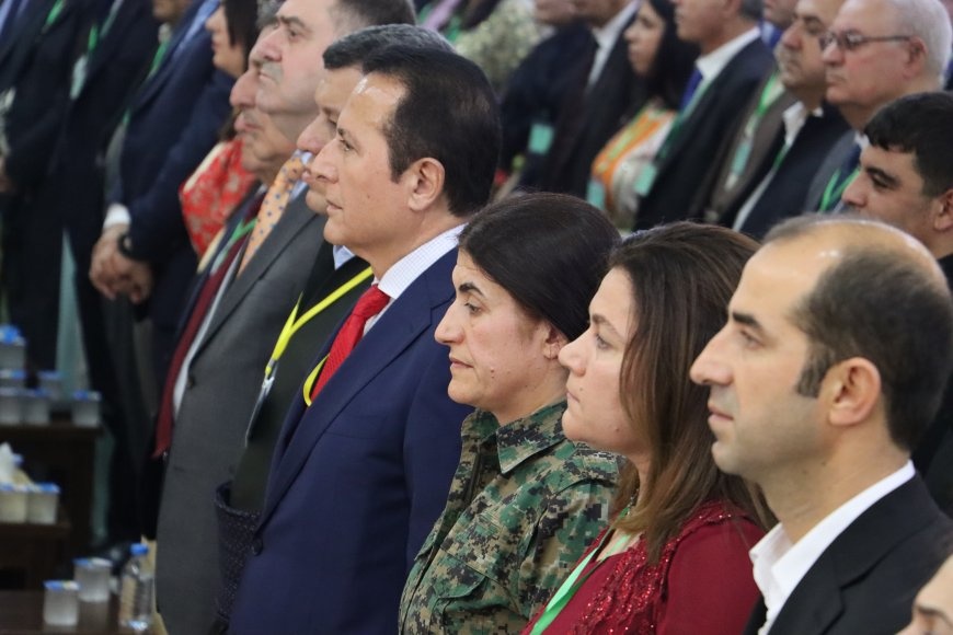 آغاز به کار کنفرانس ملی کُرد در کردستان سوریه