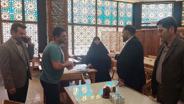 تقدیر از واحدهای نمونه گردشگری در شهرستان کرمانشاه