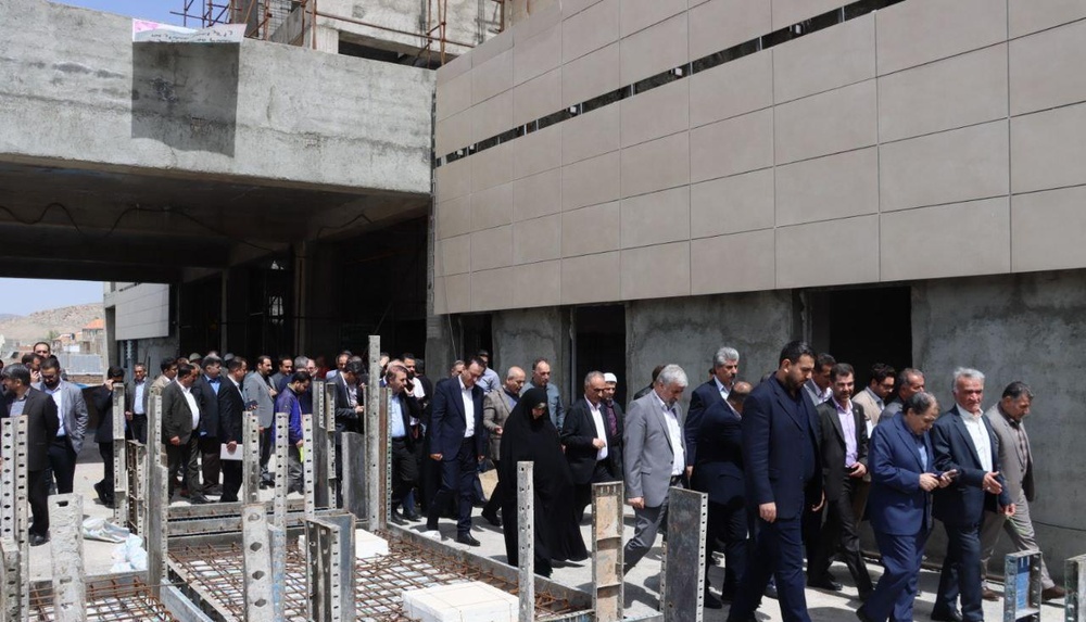 شوک بزرگ به قطب درمانی جنوب آذربایجان غربی/ بیمارستان ٣٥٠ تختی مهاباد روی هوا !