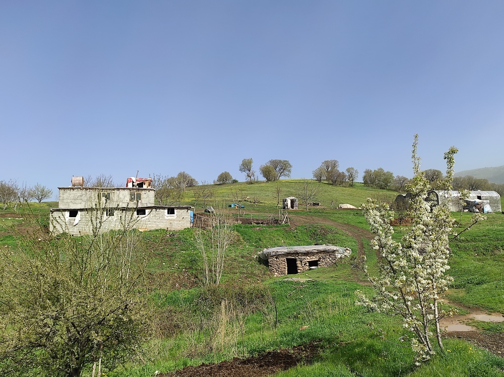 کانی سماقان و مردمی که چشم انتظار حداقل امکانات هستند