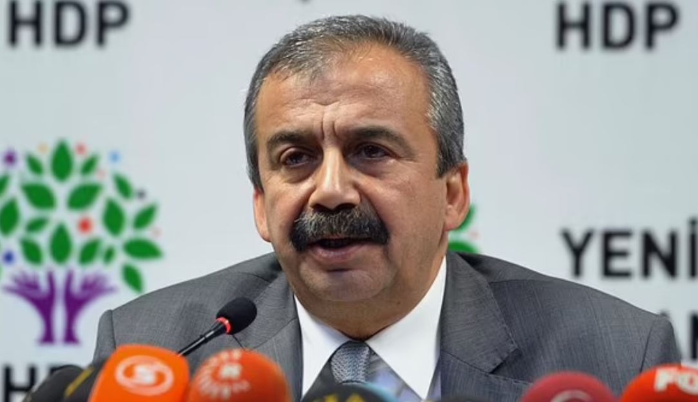 گزارش خبرگزاری فرانسه از مرگ «پستچی صلح» در ترکیه
